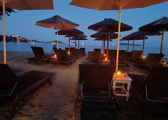 Physis Oikos Beachfront Apartments