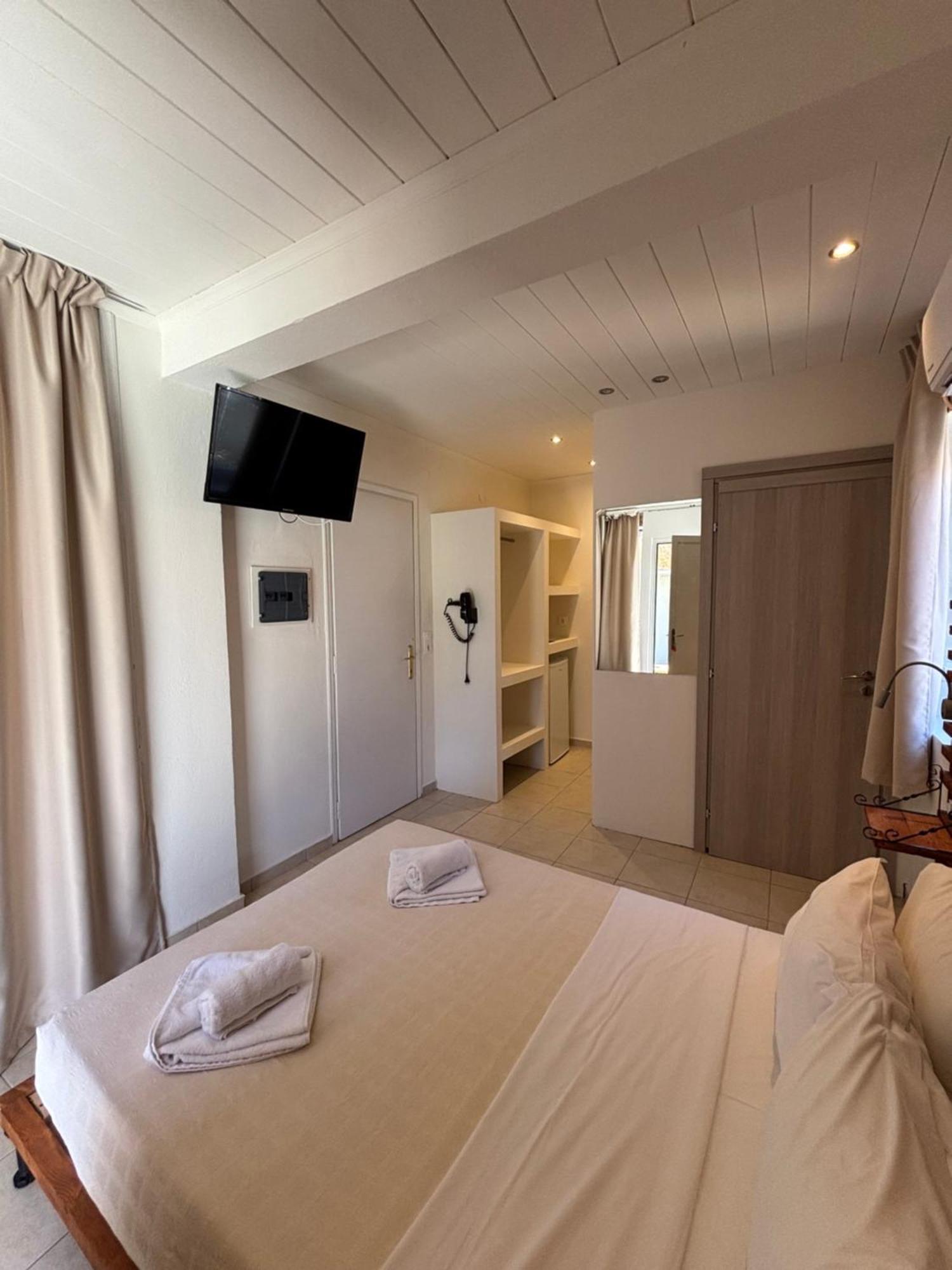 Physis Oikos Beachfront Апартаменты